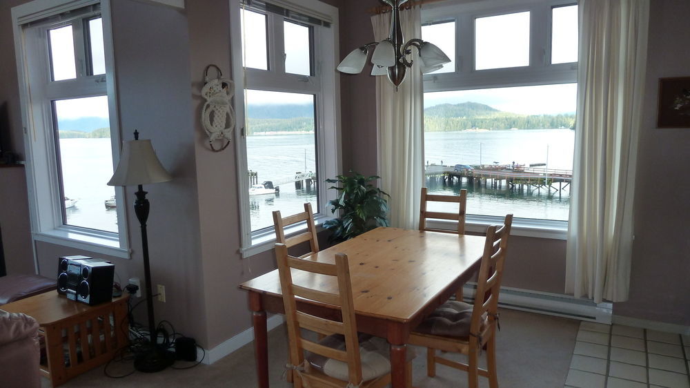 Fred Tibbs Ocean Front Condos Tofino Exterior photo
